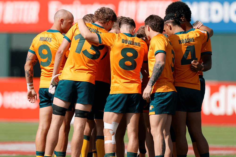 Dubai 7s Mens team huddle