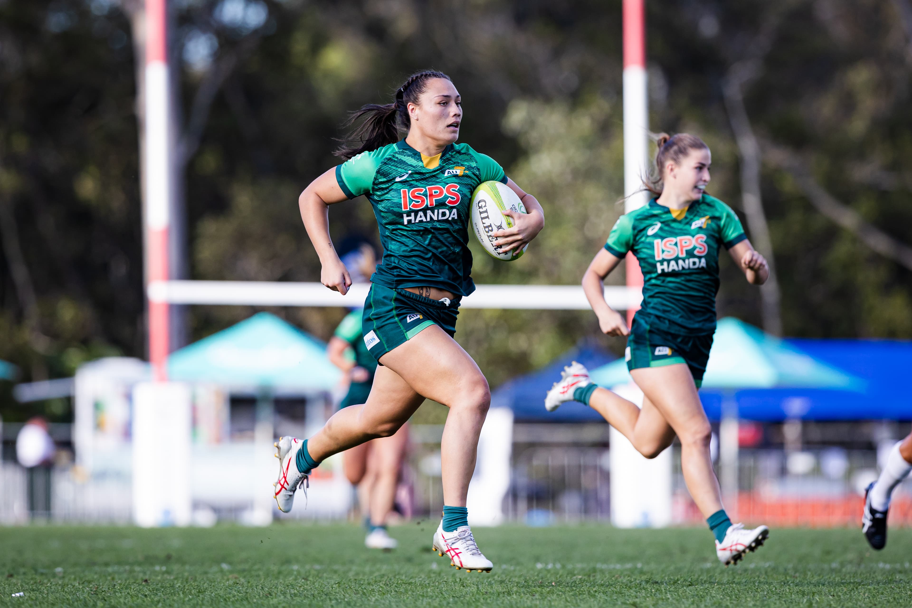 Australia's Bienne Terita in action on Day 2 of 2023 Oceania 7s. Picture: RA/Brendan Hertel