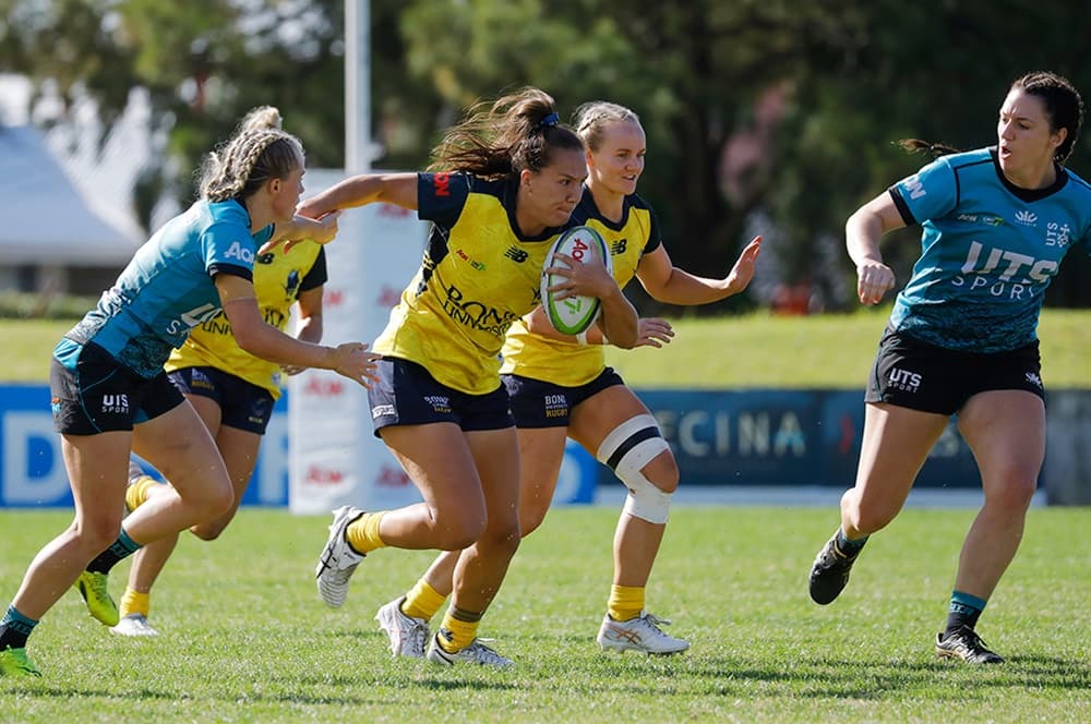 Evania Pelite playing for Bond in the Aon Uni 7s. | Photo: Karen Watson