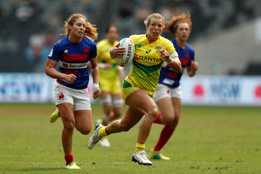 Emma Tonegato in action against France. Photo: World Rugby